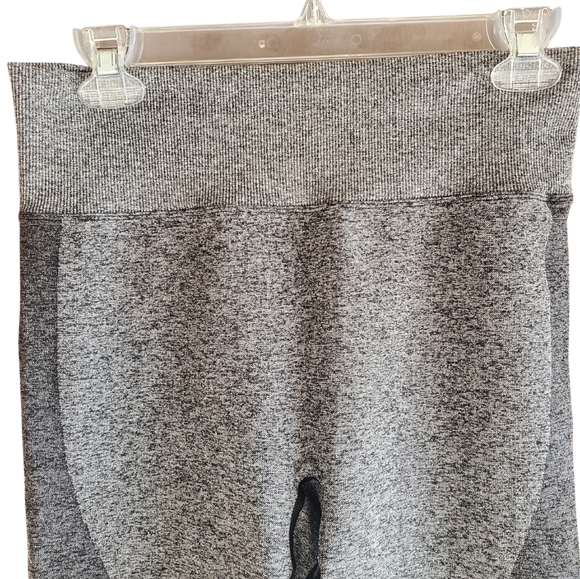 NWOT PINK Workout Tight Large - Picture 4 of 7